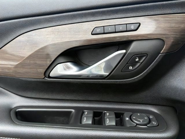 2023 GMC Terrain Denali - Photo 29