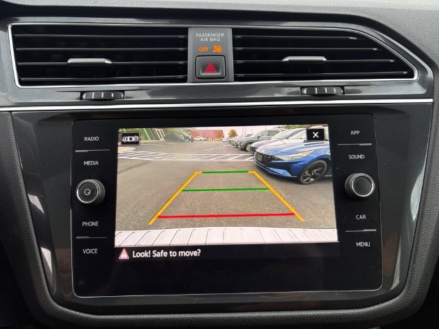 2022 Volkswagen Tiguan SE - Photo 22