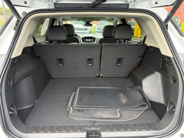 2023 GMC Terrain Denali - Photo 19