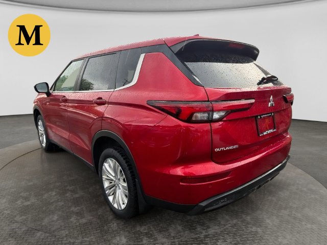 2023 Mitsubishi Outlander ES - Photo 3