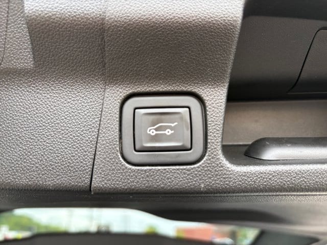 2023 GMC Acadia SLE - Photo 31