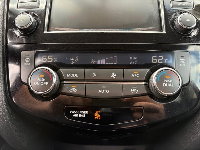 2018 Nissan Rogue SV - Photo 22