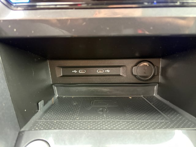 2022 Volkswagen Tiguan SE - Photo 25