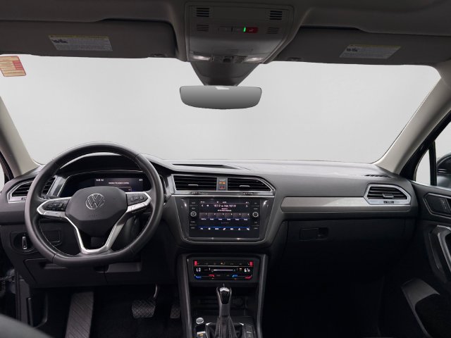 2022 Volkswagen Tiguan SE - Photo 17