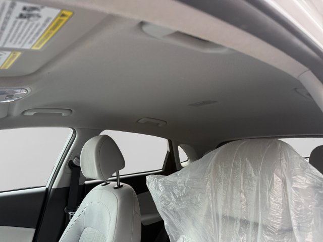 2023 Hyundai Kona SEL - Photo 18