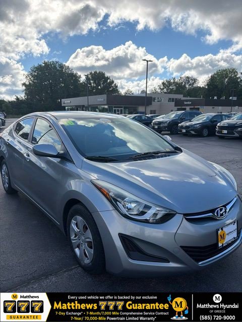  Hyundai Elantra