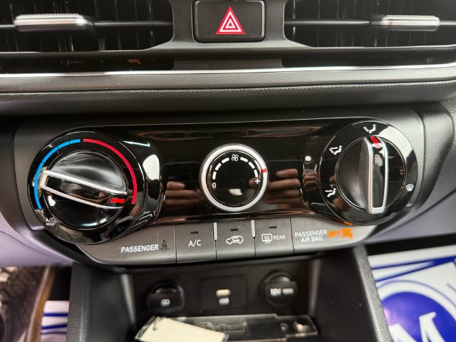 2023 Hyundai Kona SEL - Photo 20