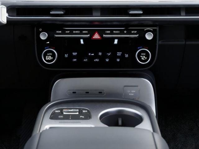 2026 Hyundai IONIQ 9 SE - Photo 16