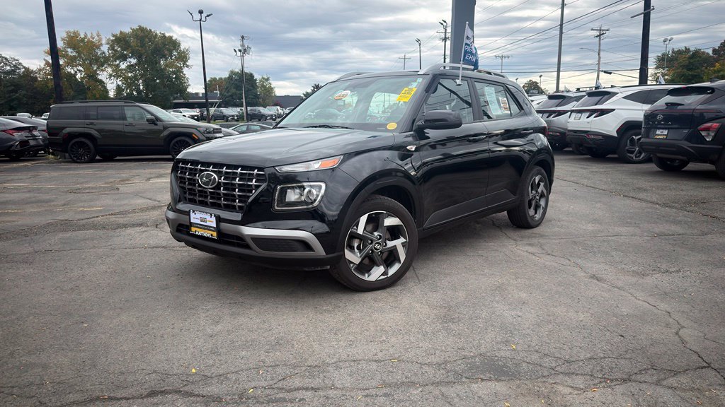 Certified 2024 Hyundai Venue SUV