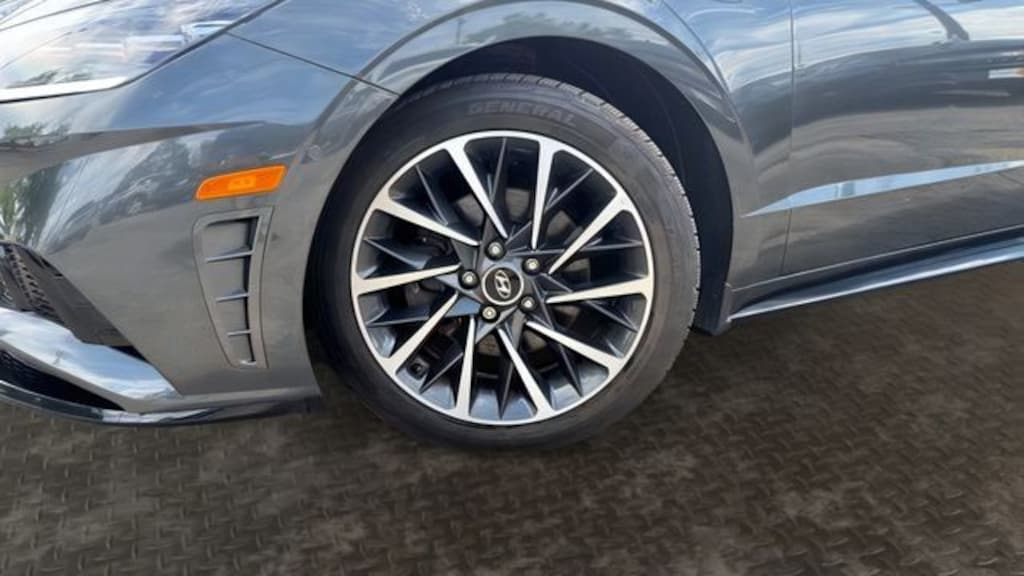 Used 2022 Hyundai Sonata Limited Sedan