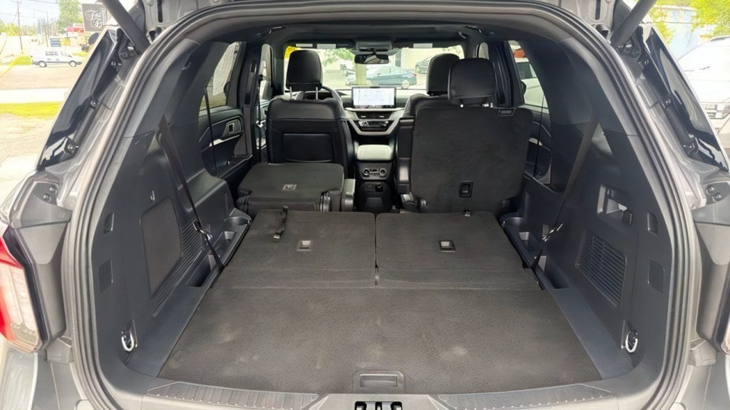 2026 Ford Explorer ST-LINE - Photo 12