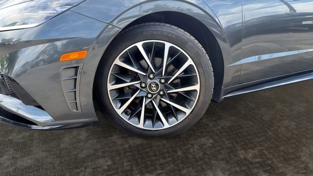 Used 2022 Hyundai Sonata Limited Sedan