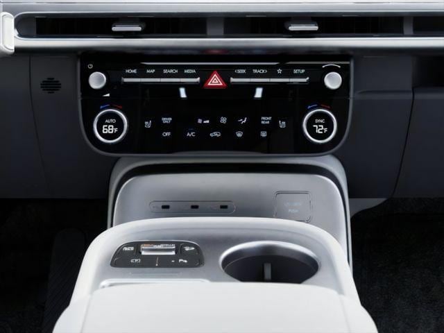 2026 Hyundai IONIQ 9 SE - Photo 16