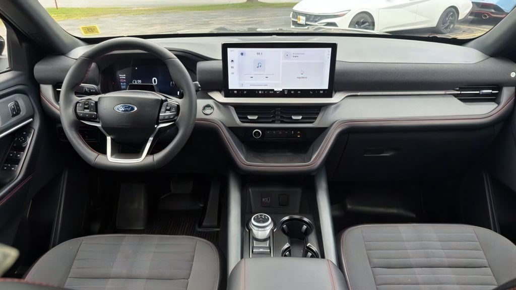 2026 Ford Explorer ST-LINE - Photo 29