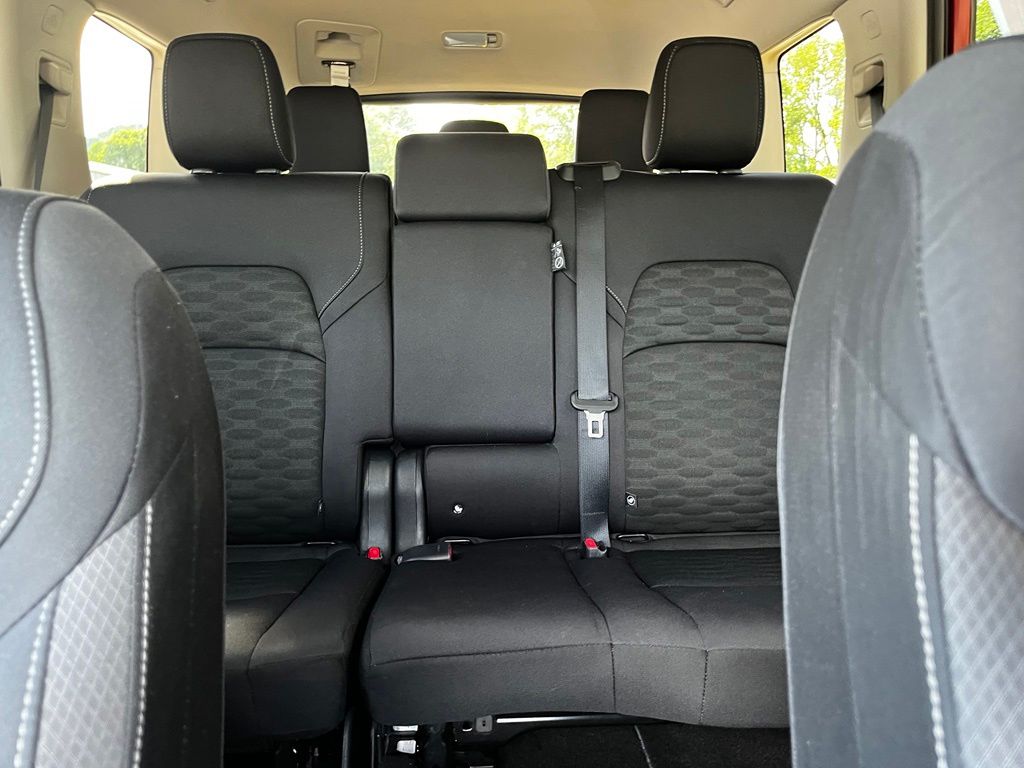 2025 Nissan Pathfinder SV - Photo 23