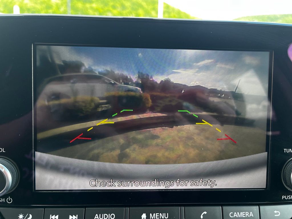2025 Nissan Pathfinder SV - Photo 18