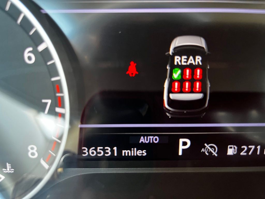 2025 Nissan Pathfinder SV - Photo 13