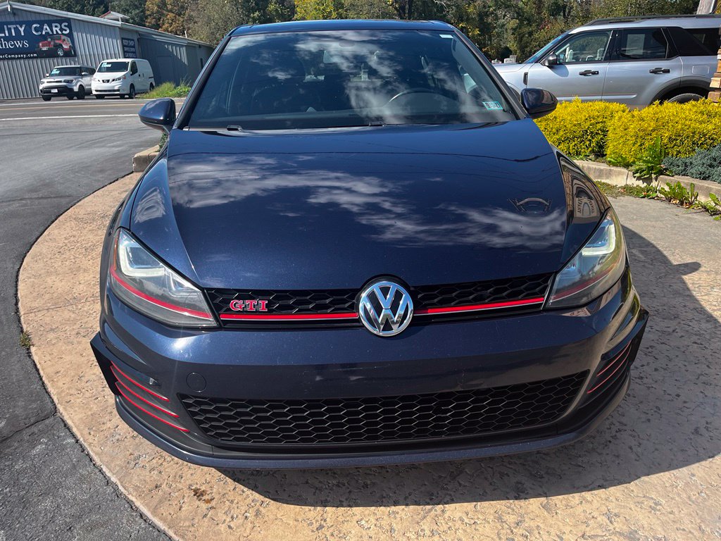 Used 2017 Volkswagen Golf GTI SE Hatchback