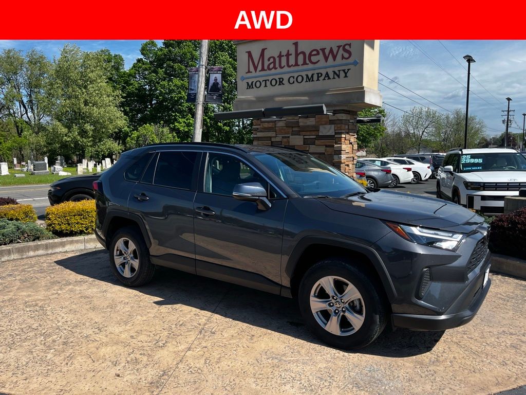 2025 Toyota RAV4 XLE