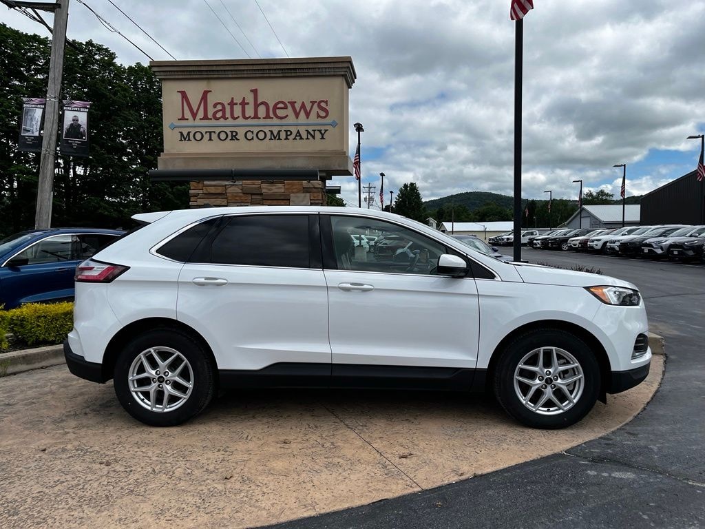 Used 2024 Ford Edge SEL SUV