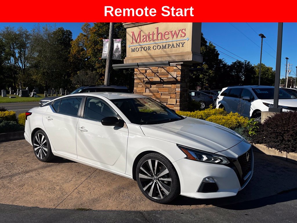 2022 Nissan Altima SR