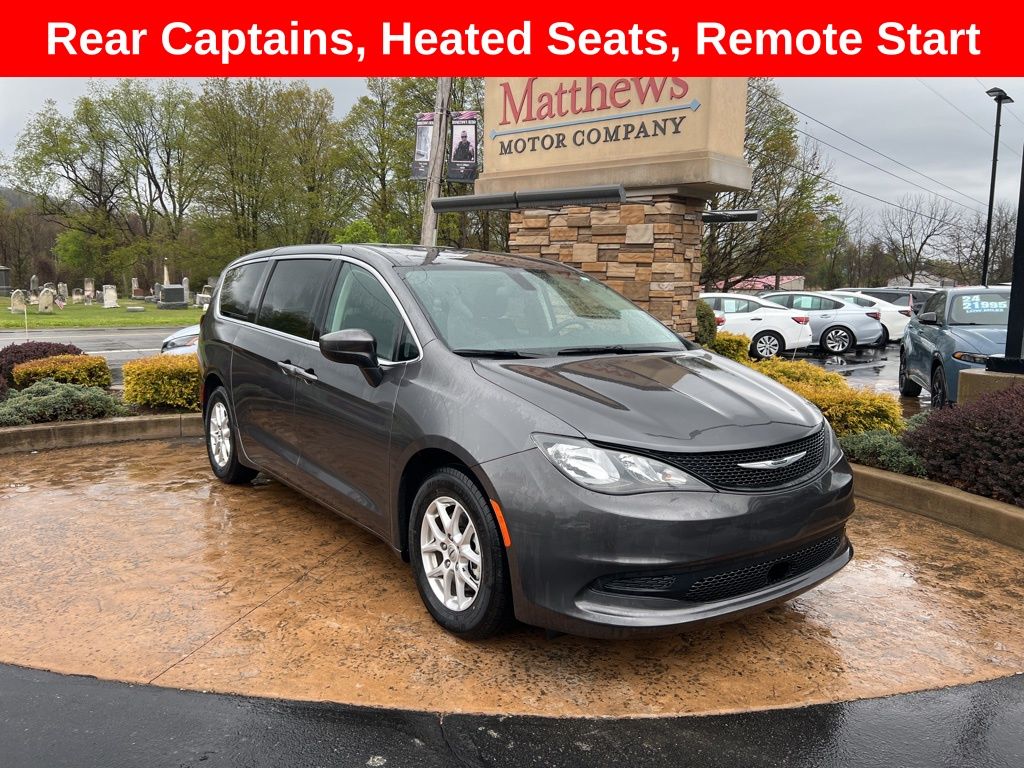 2022 Chrysler Voyager