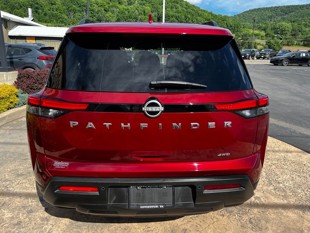 2025 Nissan Pathfinder SV - Photo 6