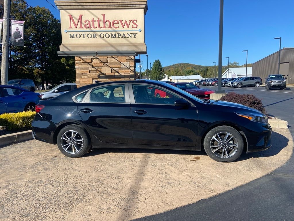 Used 2024 Kia Forte LXS Sedan