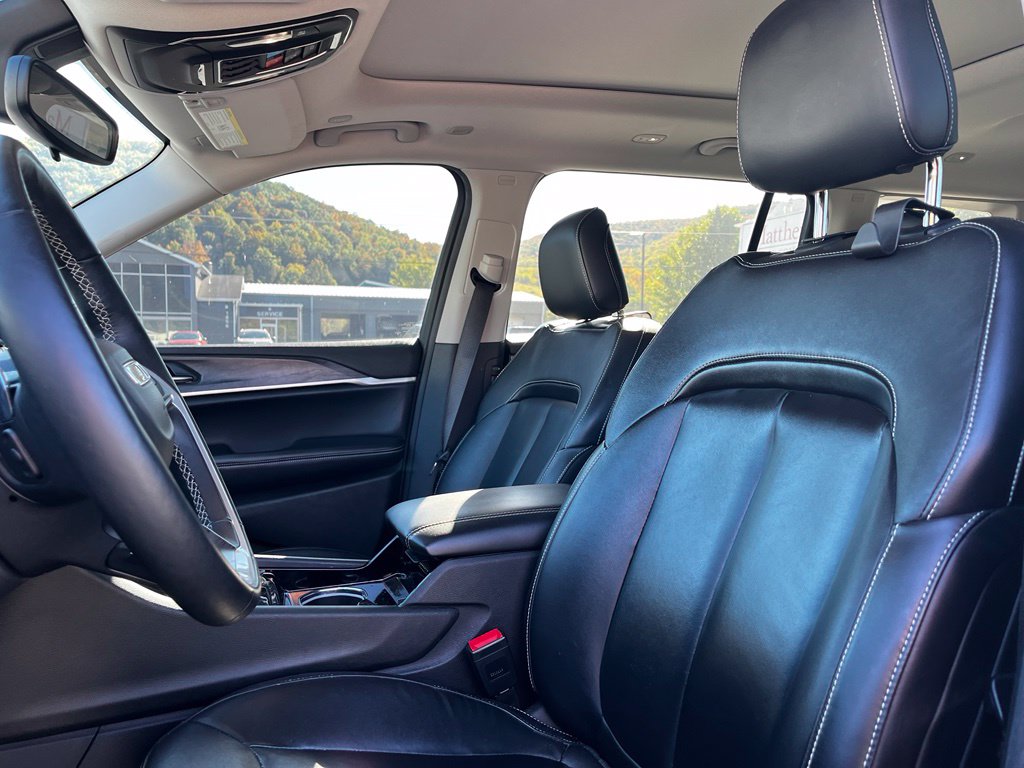 Used 2022 Jeep New Grand Cherokee Limited SUV