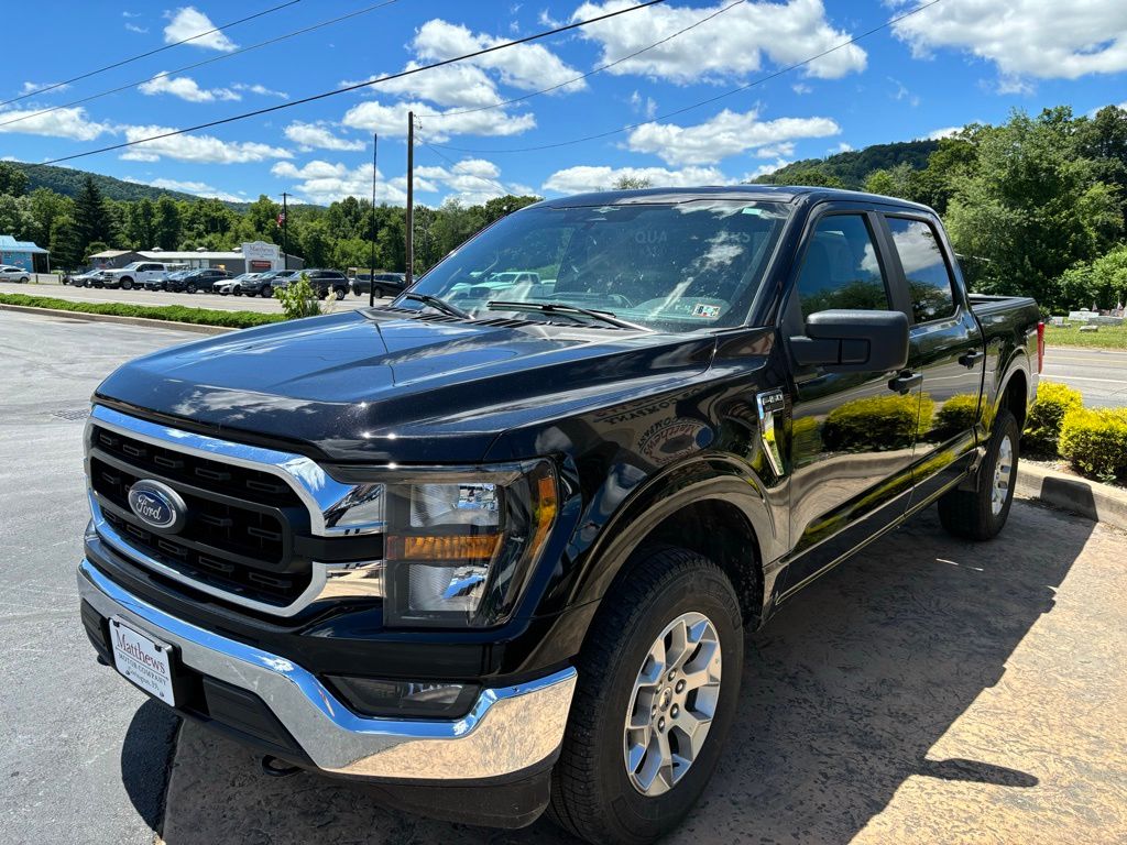 2023 Ford F-150 XLT - Photo 2