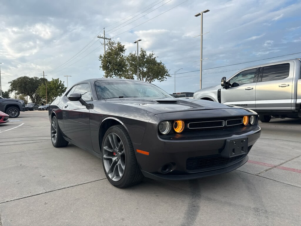 Used 2021 Dodge Challenger SXT Coupe