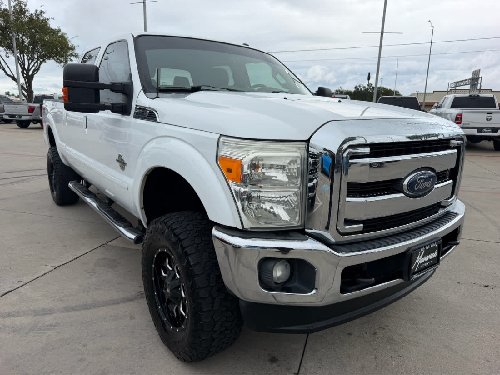 Used 2016 Ford Super Duty F-250 Pickup Lariat 4WD Crew Cab 172 Truck