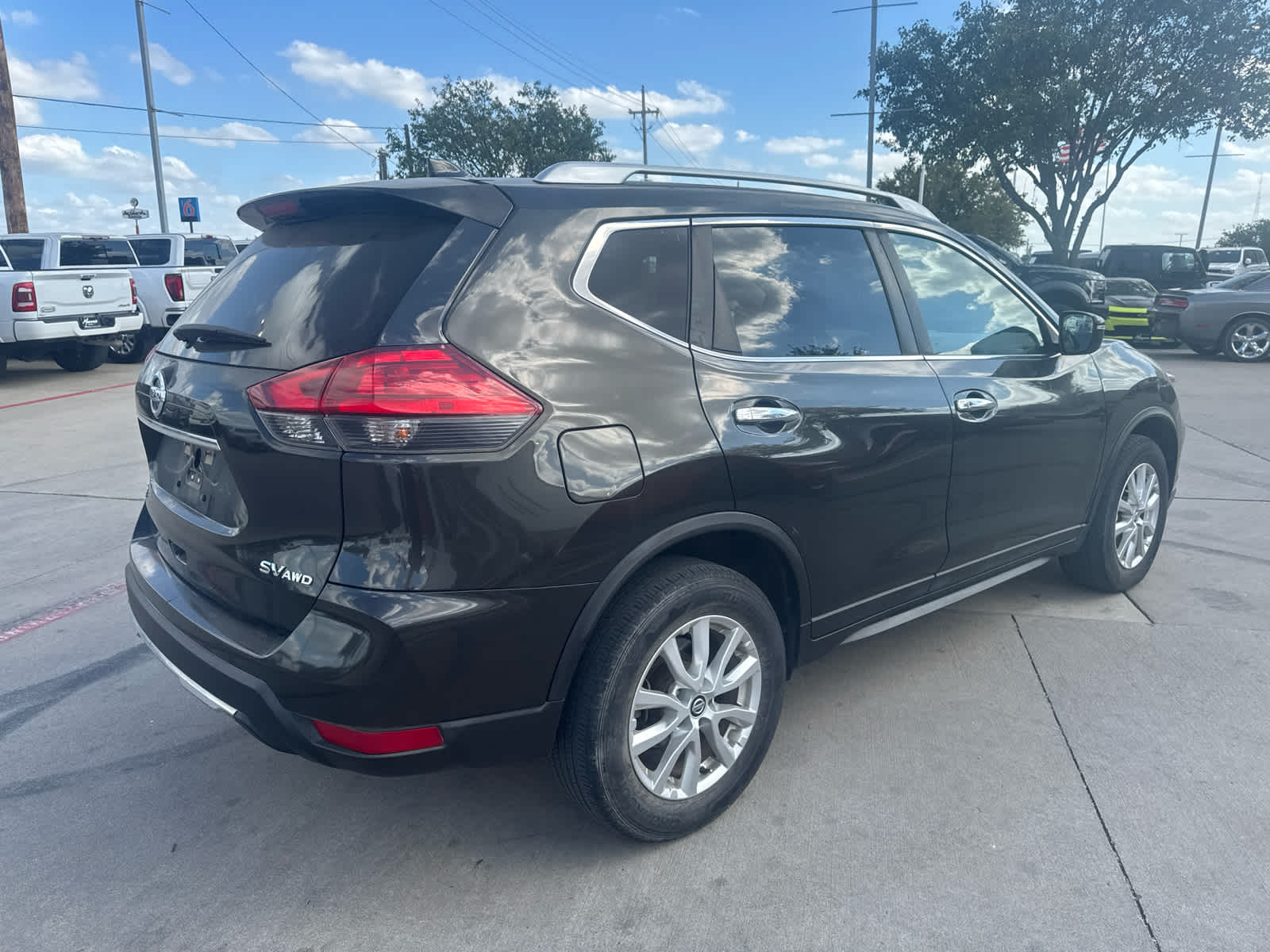 Used 2017 Nissan Rogue SV SUV