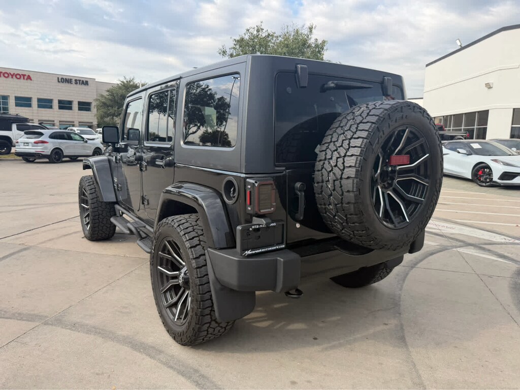 Used 2018 Jeep Wrangler JK Unlimited Sahara SUV