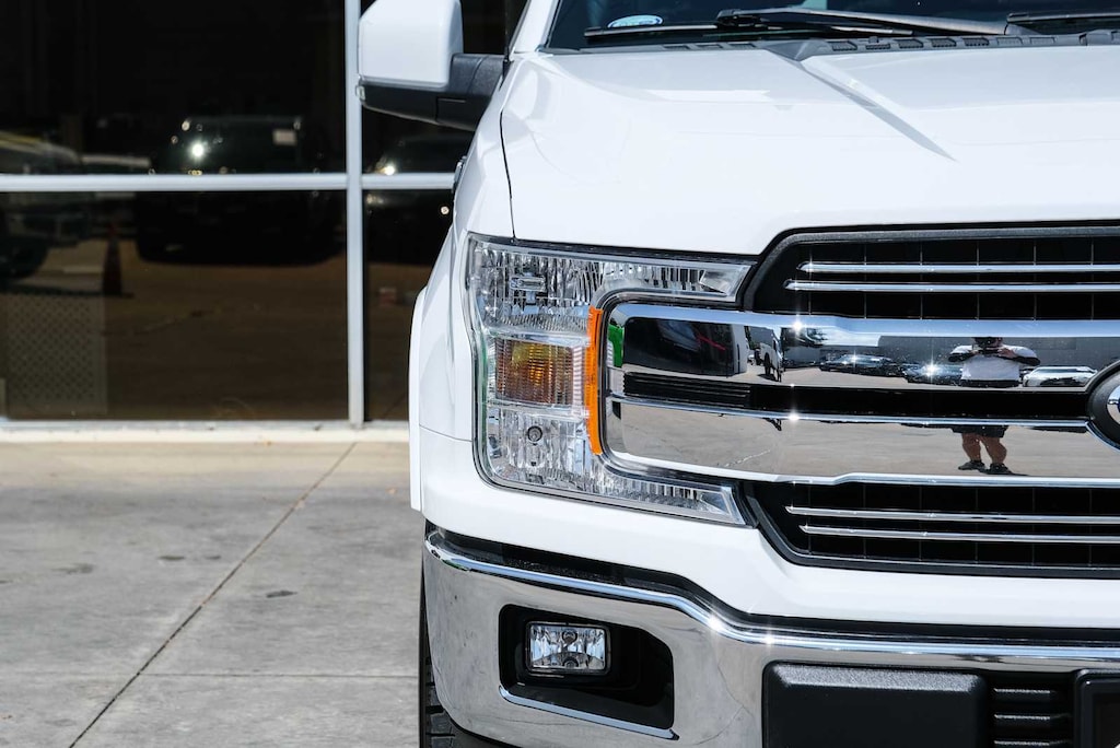 Used 2019 Ford F-150 Lariat 2WD Supercrew 5.5 Box Truck