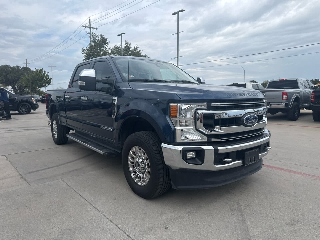 Used 2020 Ford Super Duty F-250 Pickup XLT 4WD Crew Cab 6.75 Box Truck