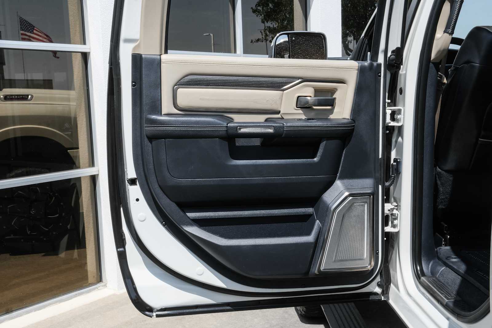 2019 RAM Ram 2500 Pickup Laramie Limited - Photo 45