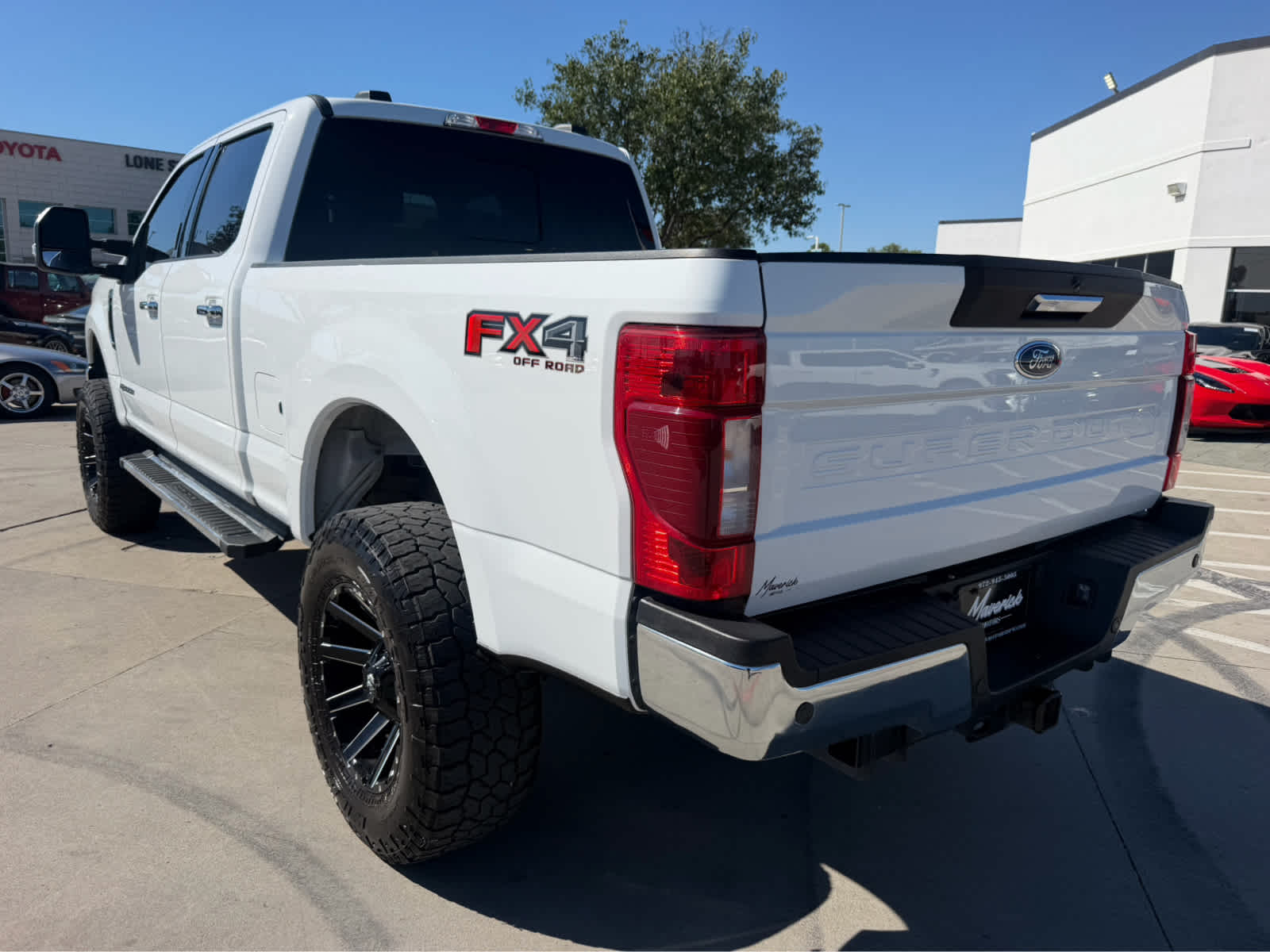 Used 2022 Ford Super Duty F-250 Pickup XLT 4WD Crew Cab 8 Box Truck