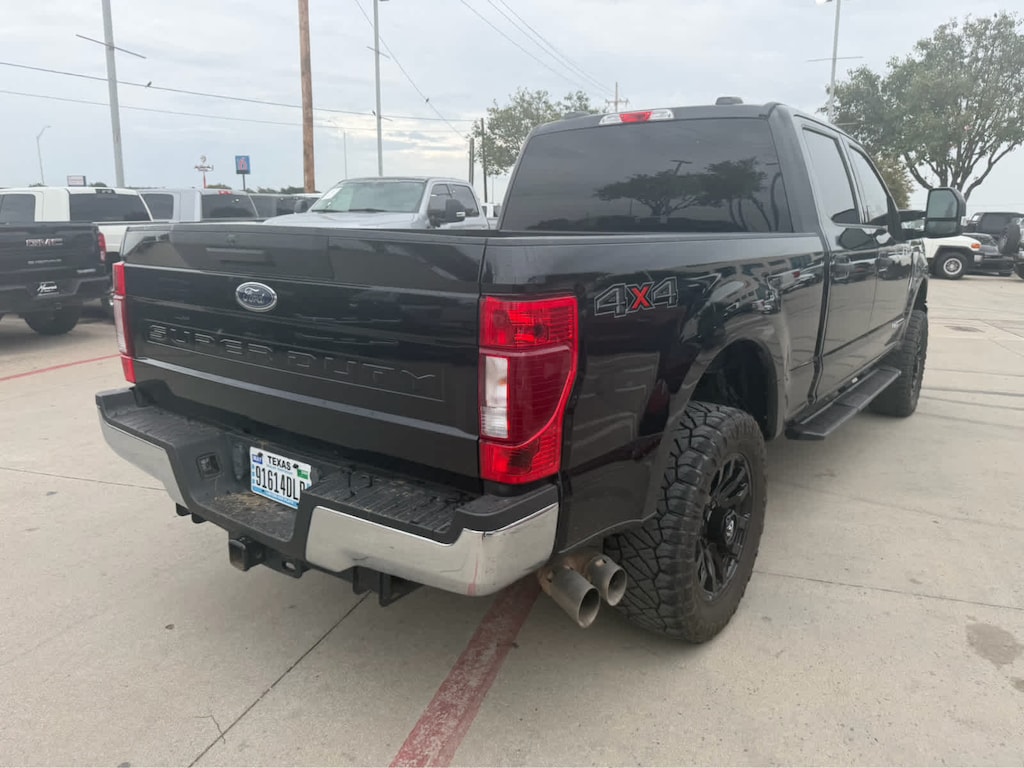 Used 2022 Ford Super Duty F-250 Pickup XLT 4WD Crew Cab 6.75 Box Truck
