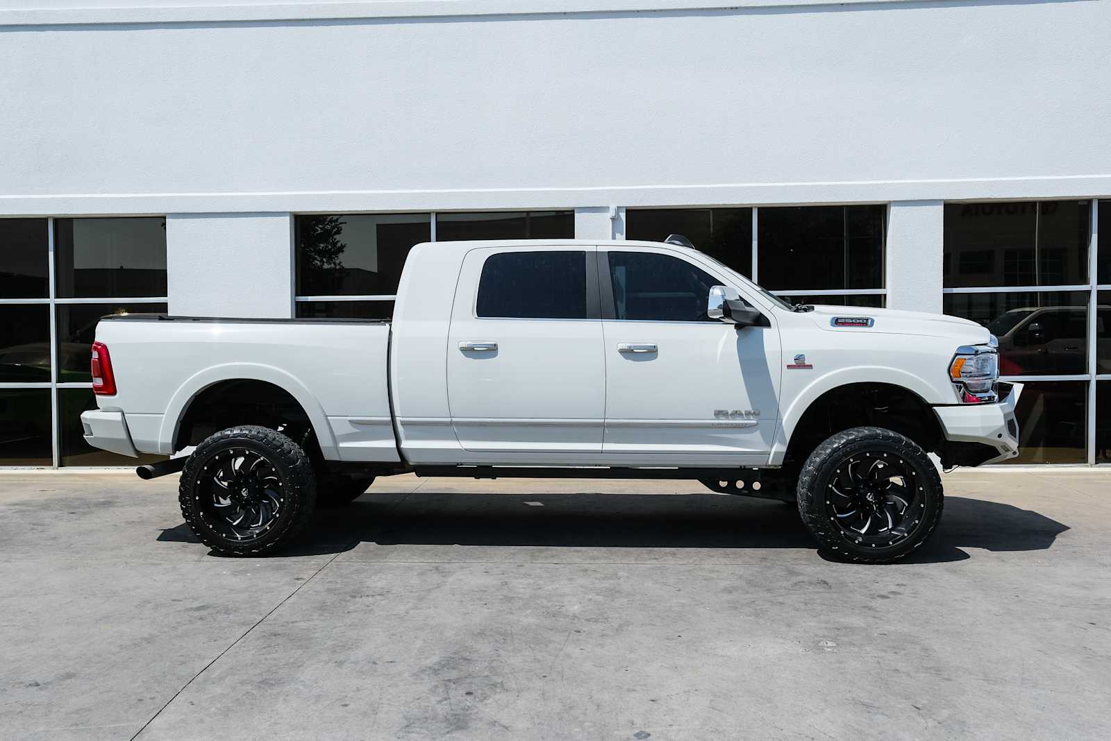 2019 RAM Ram 2500 Pickup Laramie Limited - Photo 10