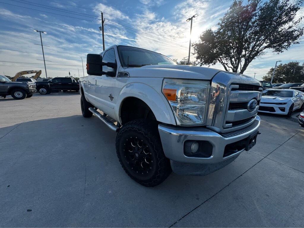 Used 2016 Ford Super Duty F-250 Pickup Lariat 4WD Crew Cab 172 Truck