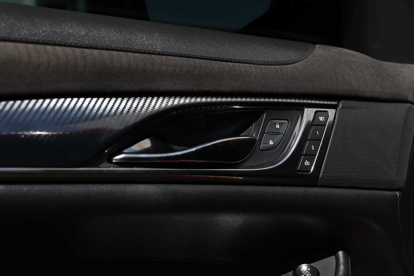 2016 Cadillac CTS-V Sedan V - Photo 42