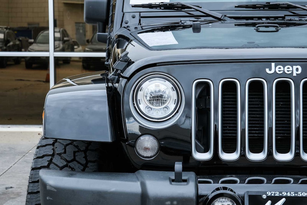 Used 2018 Jeep Wrangler JK Unlimited Sahara SUV