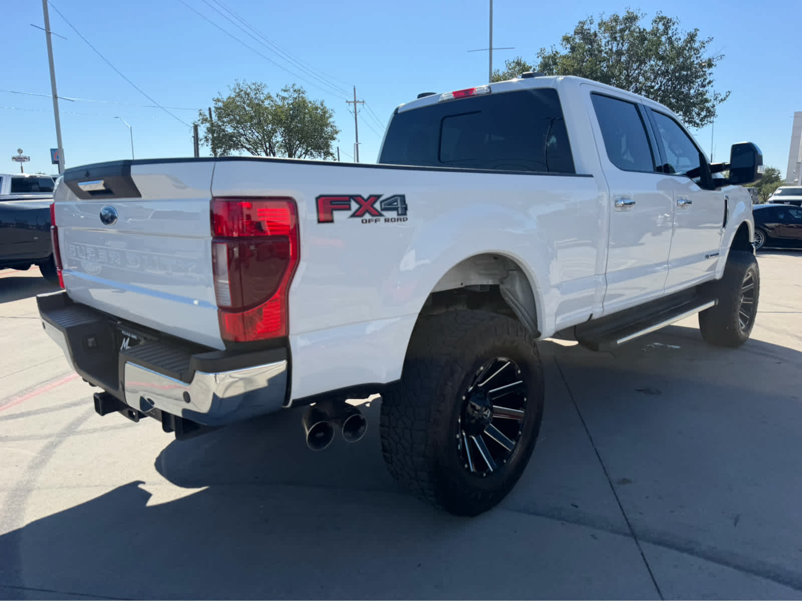 Used 2022 Ford Super Duty F-250 Pickup XLT 4WD Crew Cab 8 Box Truck