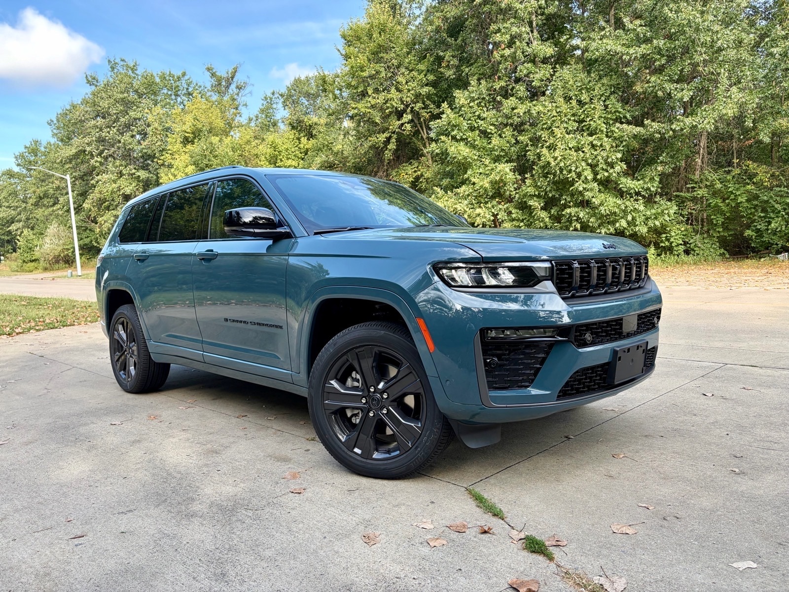 2027 Jeep Grand Cherokee L Limited Reserve