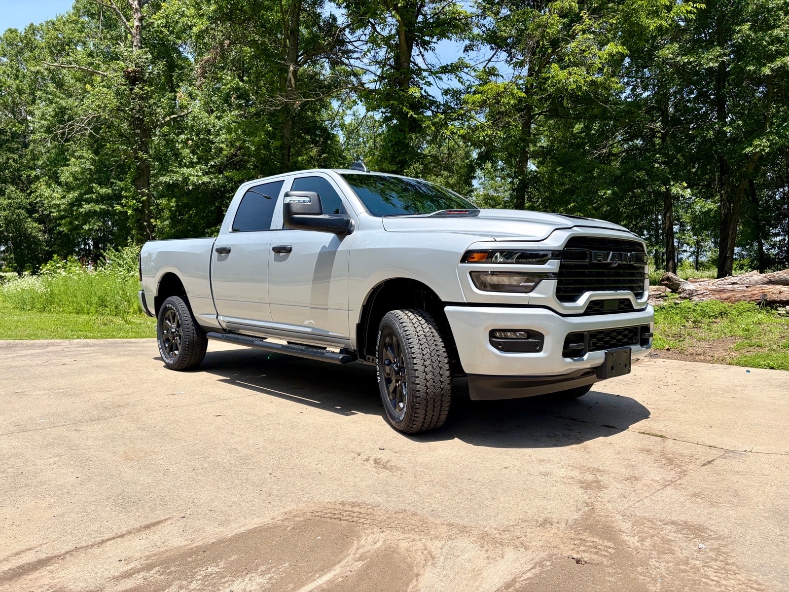 2026 RAM 2500 Pickup Tradesman/Black Express