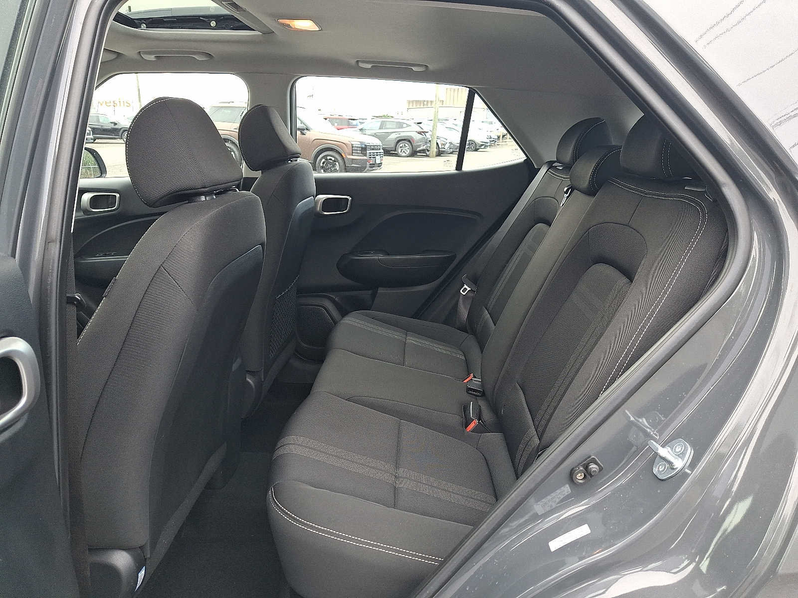 2023 Hyundai Venue SEL - Photo 11