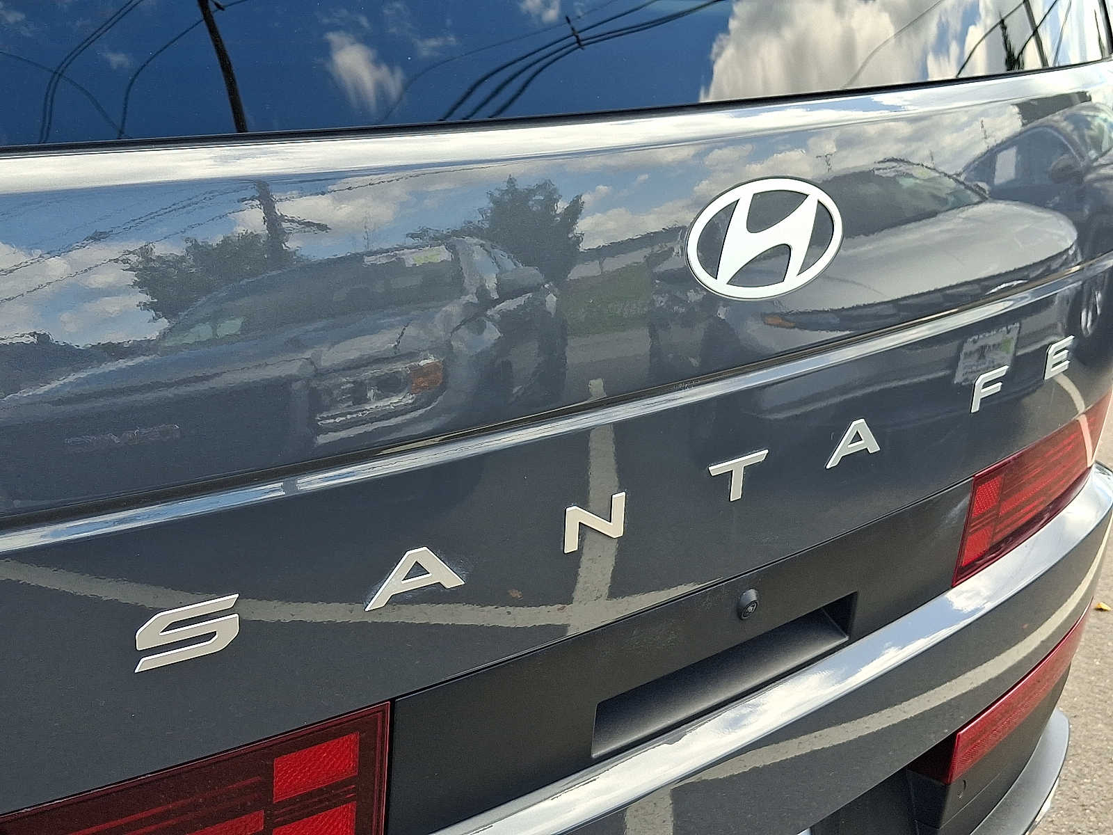 2024 Hyundai Santa Fe SE - Photo 29