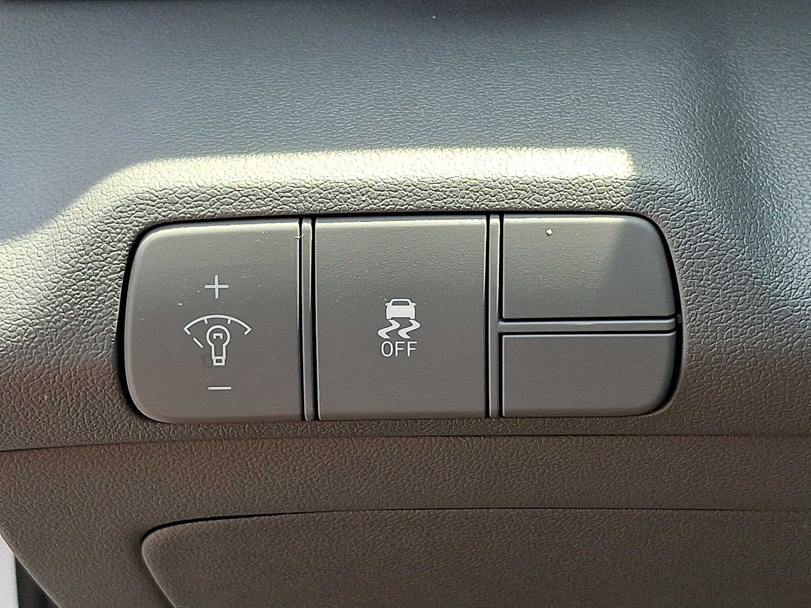 2026 Hyundai Elantra SEL - Photo 28