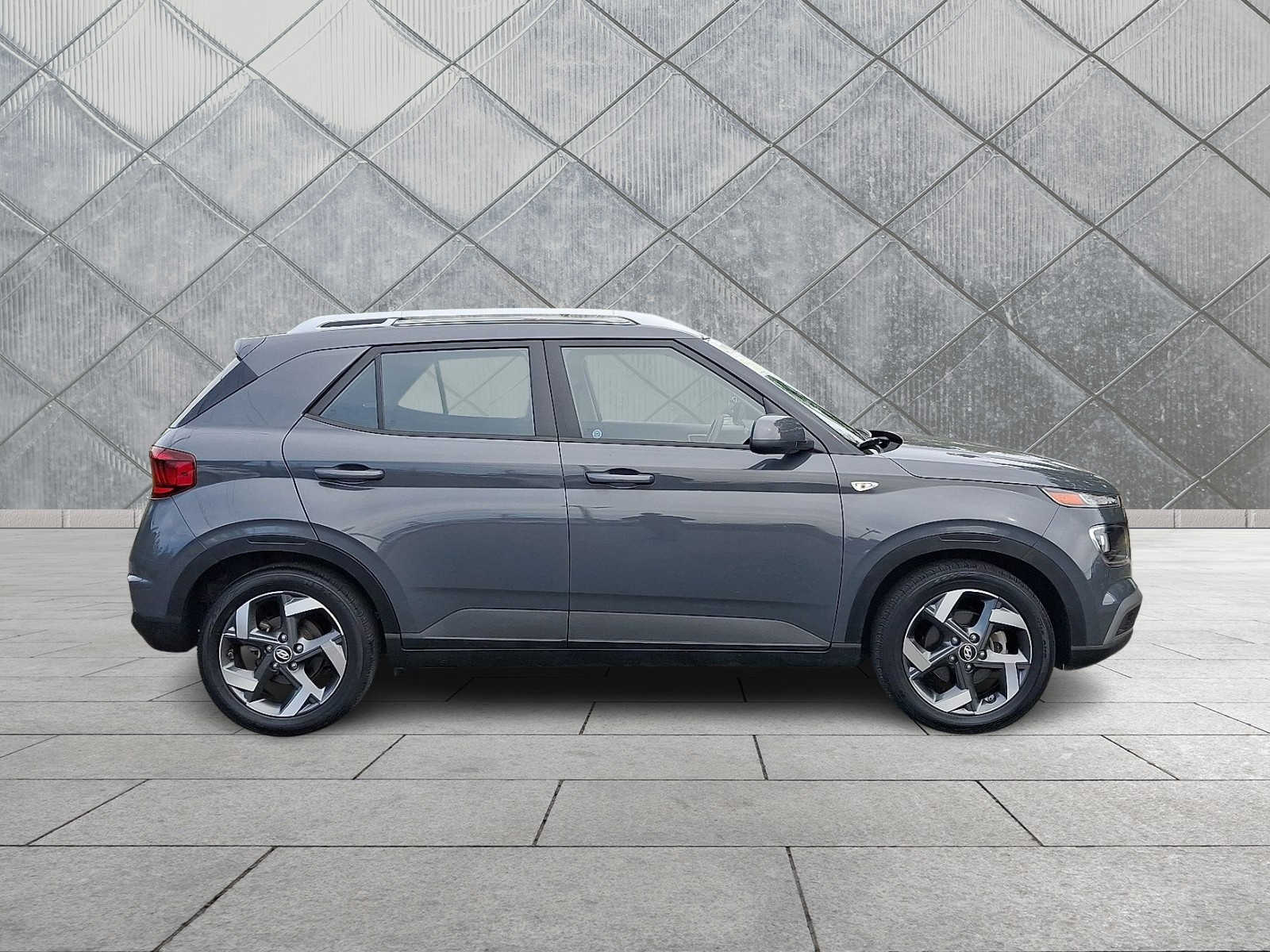 2023 Hyundai Venue SEL - Photo 8